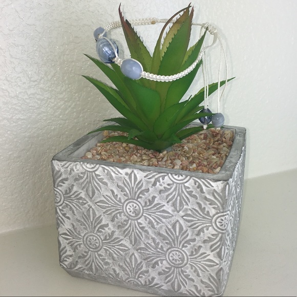 Handmade Chinese Knotting Bracelet W/ Glass Beads - Picture 3 of 8